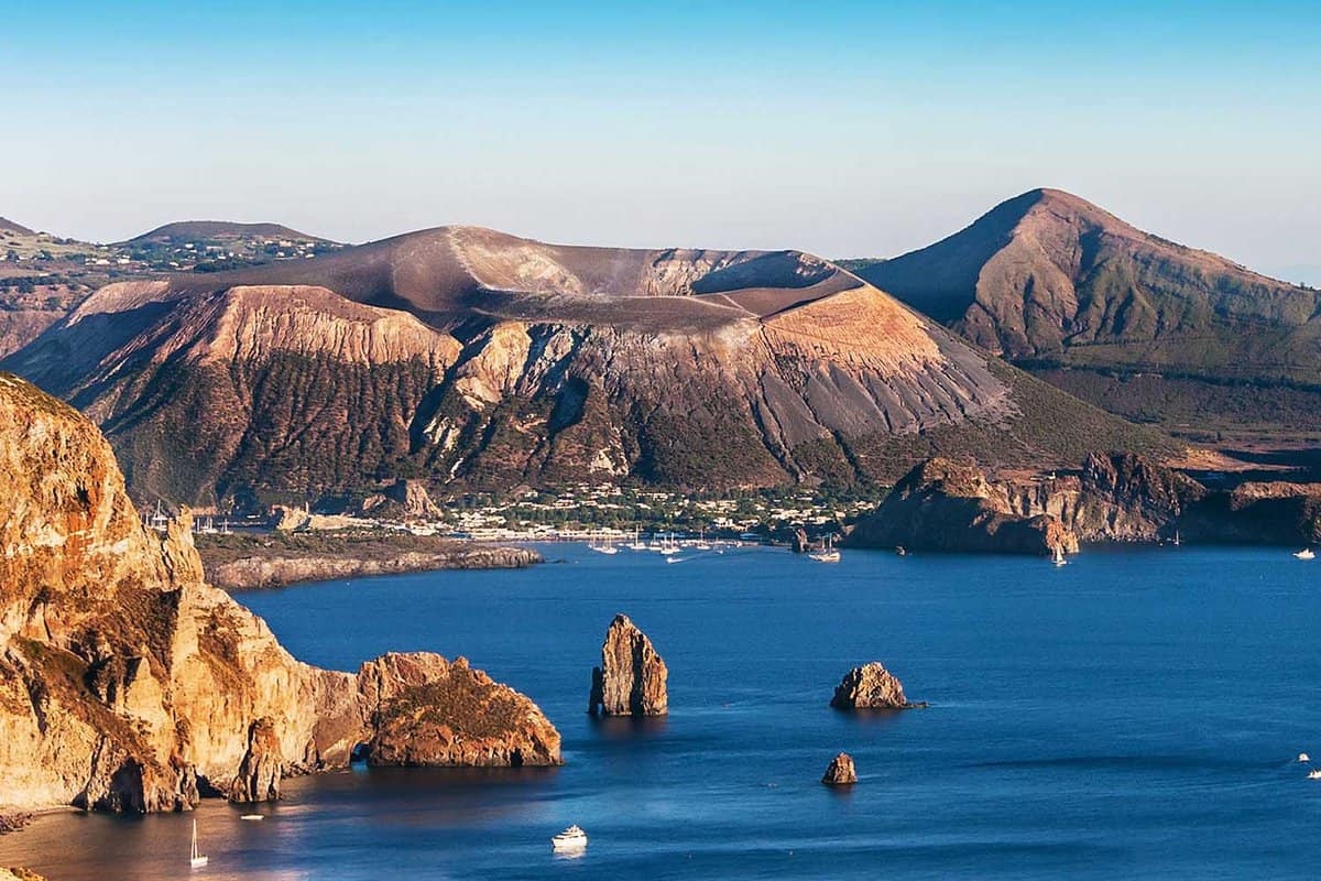 Stromboli Volcano [Hiking] | Best things to do in the Aeolian Islands ...