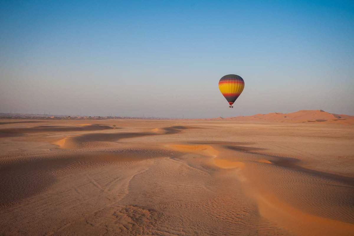 Hot-air balloon flights over the desert