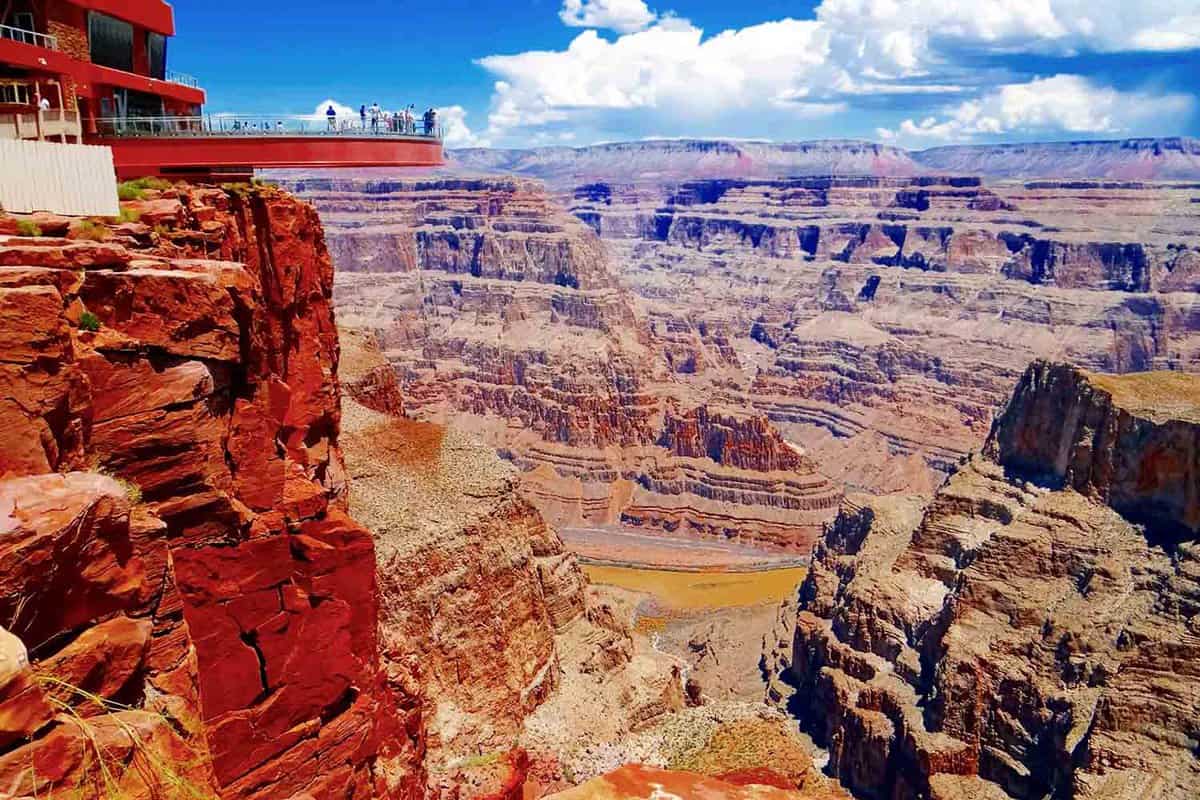 Landscape of the Grand Canyon with a small viewing platform jutting out