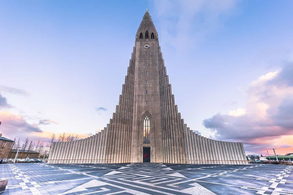 front exterior of the Hallgrimskirkja Cathedral