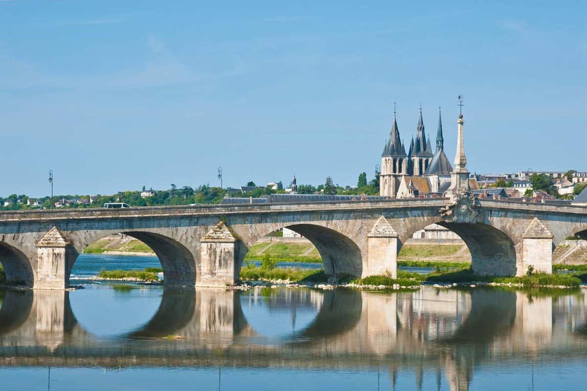 Bridge over the river near the town of Blois