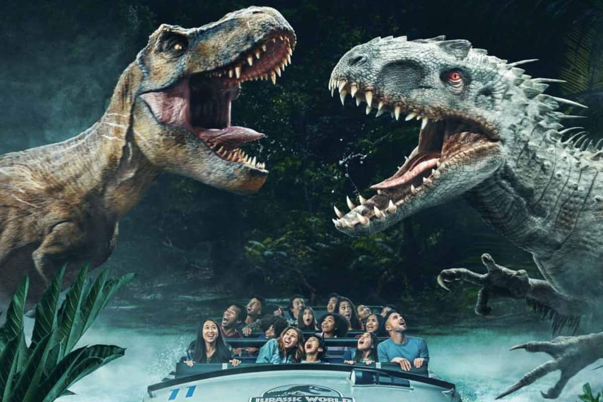 Universal Studios Hollywood brings guests face-to-face with “Jurassic World—The Ride’s” all-new, extraordinarily realistic dinosaur, the Indominus rex, who stakes her claim at the ride’s finale in a forceful battle with her arch-rival, the Tyrannosaurus rex