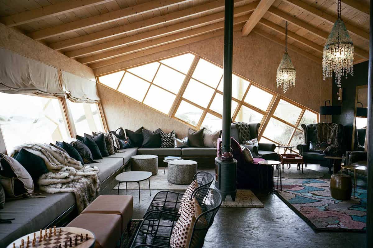The lounge space at Skeleton Lodge