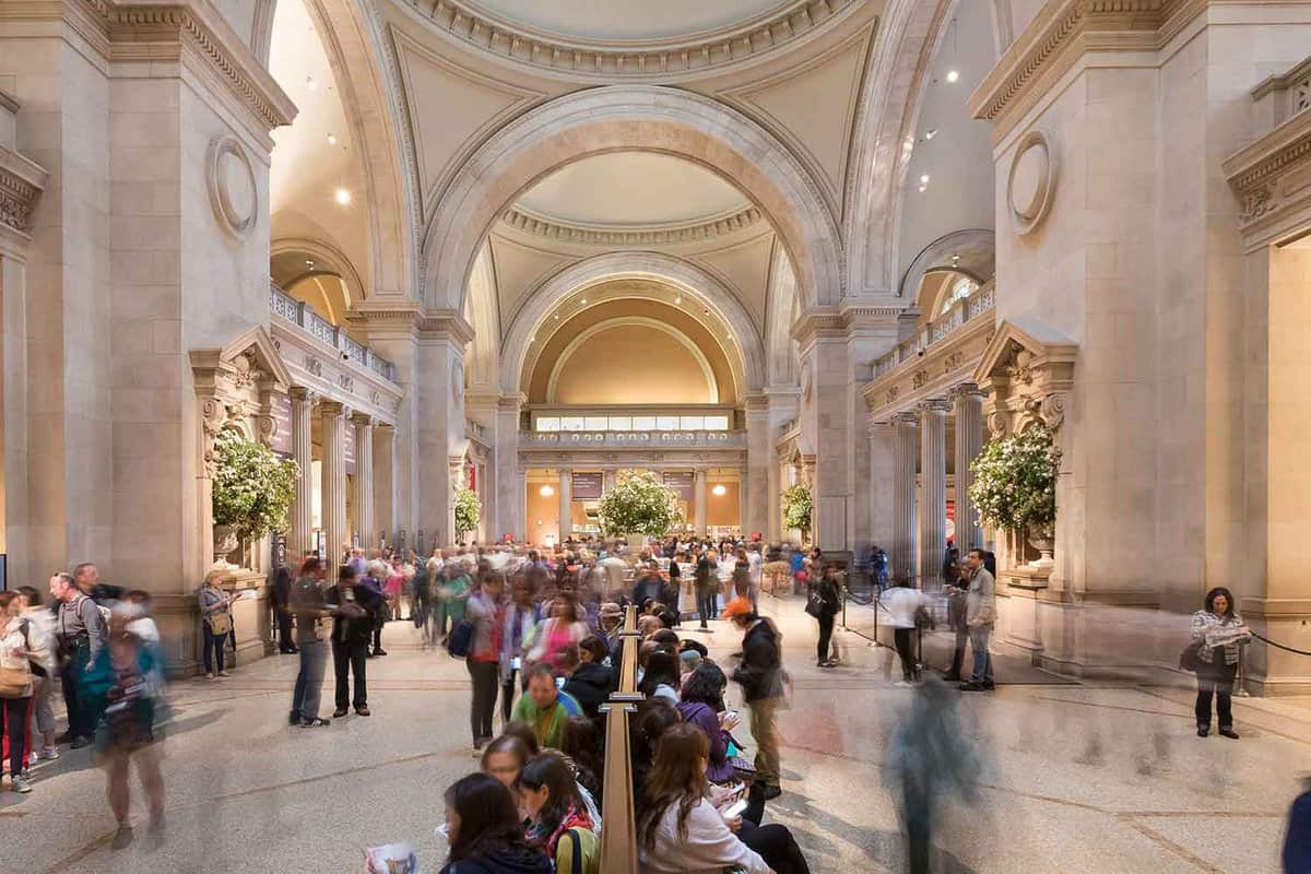 Entrance hall inside the Metropolitan Museum of Art