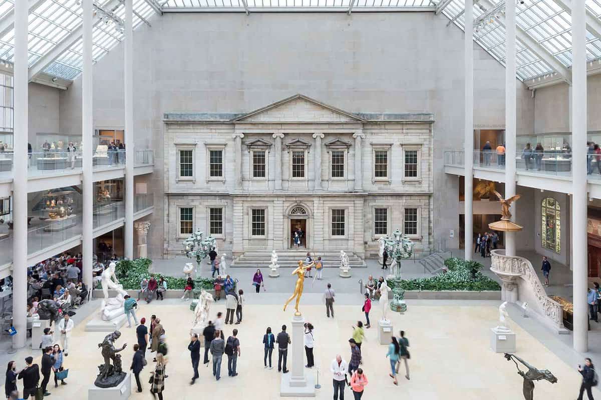 Entrance hall inside the Metropolitan Museum of Art