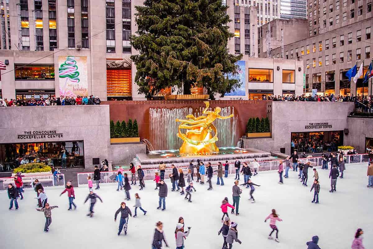 ice skating infront of the Rockefeller center