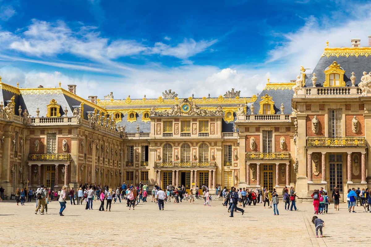 versailles tourist information