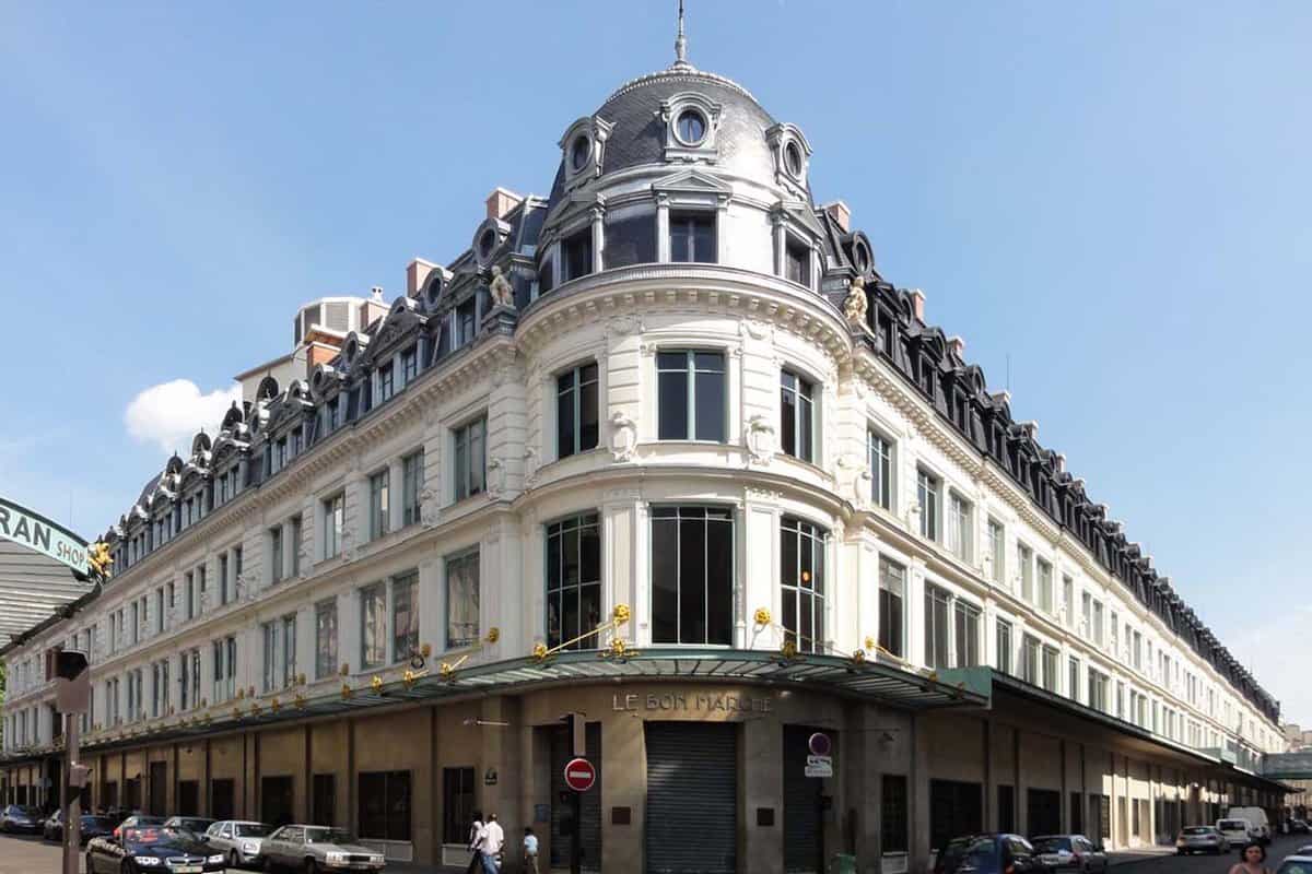 A front view of the best shopping mall Le Bon Marche on a sunny blue day