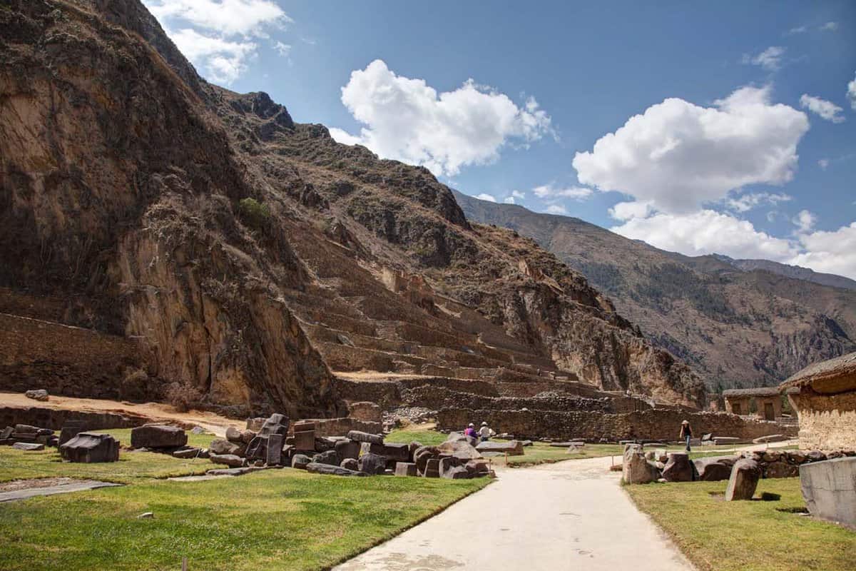 A path through the sacred valley