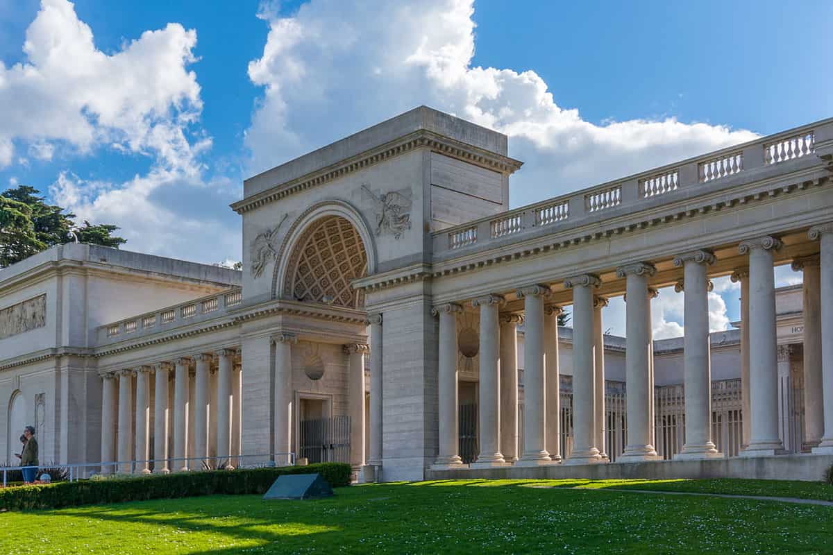front of Legion of Honor Museum