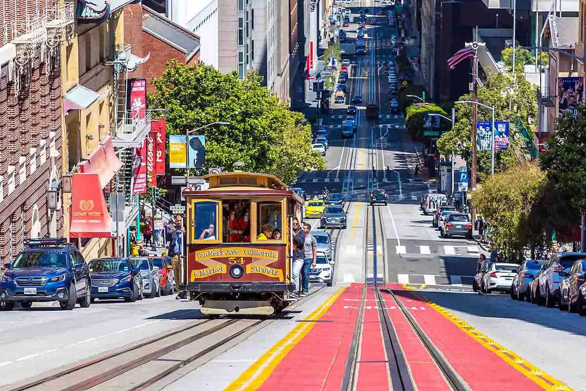 The Cable car tram in San Francisco, California, climbing a hill