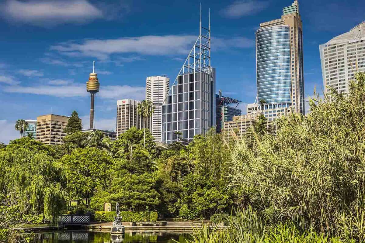 Sydney Opera House to Royal Botanic Garden walk
