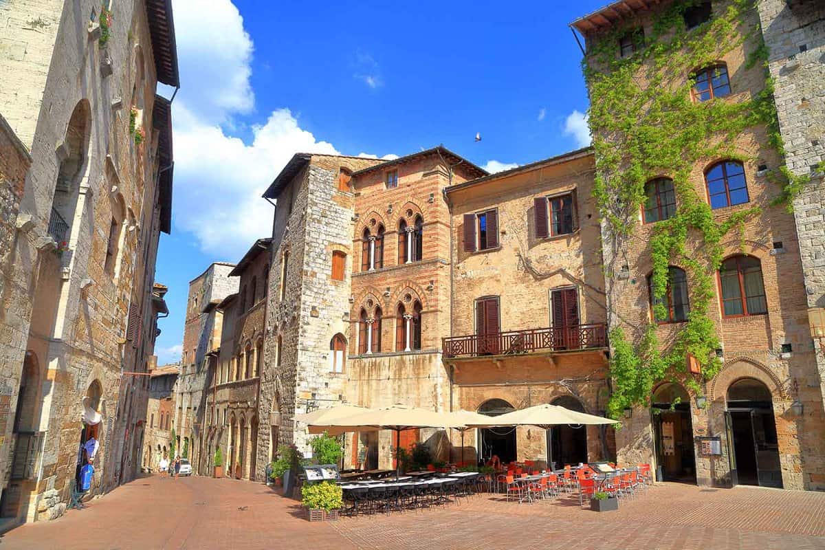 Medieval buildings in Piazza della Cisterna