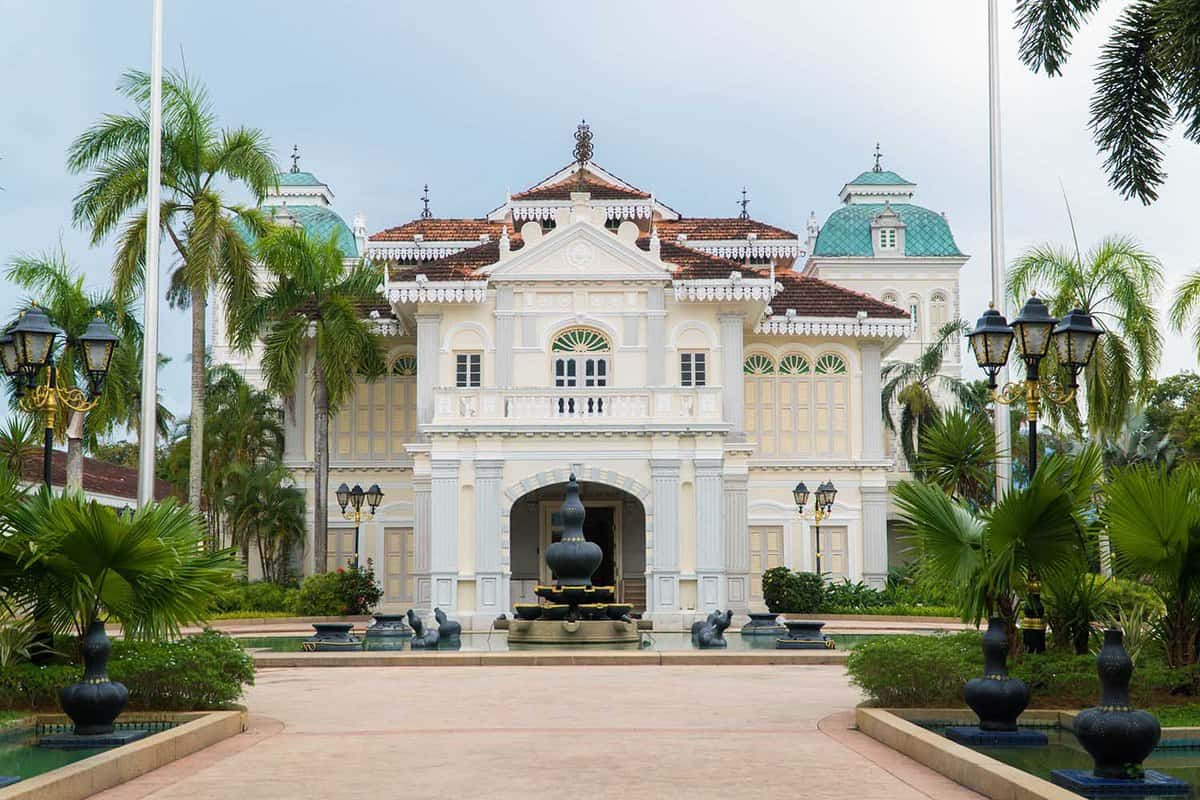 Exterior of the Sultan Azlan Shah Gallery, Perak