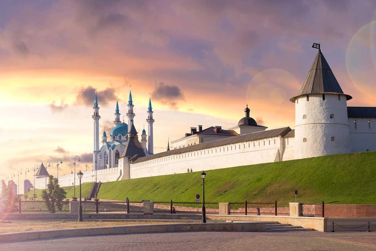 Beautiful sunset over the Kazan Kremlin and the Kul Sharif Mosque. Kazan, Russia